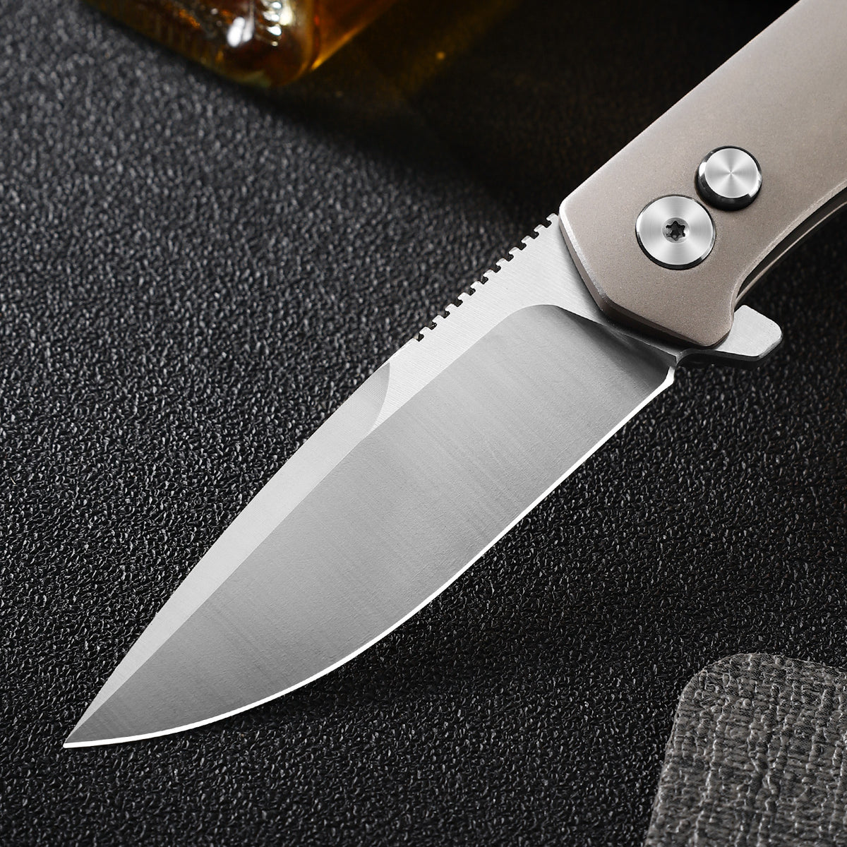 Vesta | Button Lock | D2 Blade & Titanium Handle | VE-03